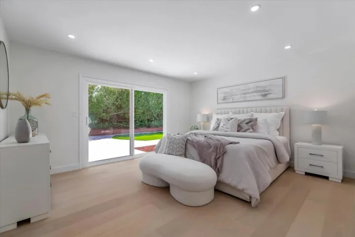19701 Via Escuela Drive, Saratoga, California 95070