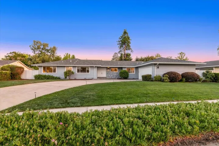 19701 Via Escuela Drive, Saratoga, California 95070