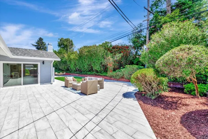 19701 Via Escuela Drive, Saratoga, California 95070