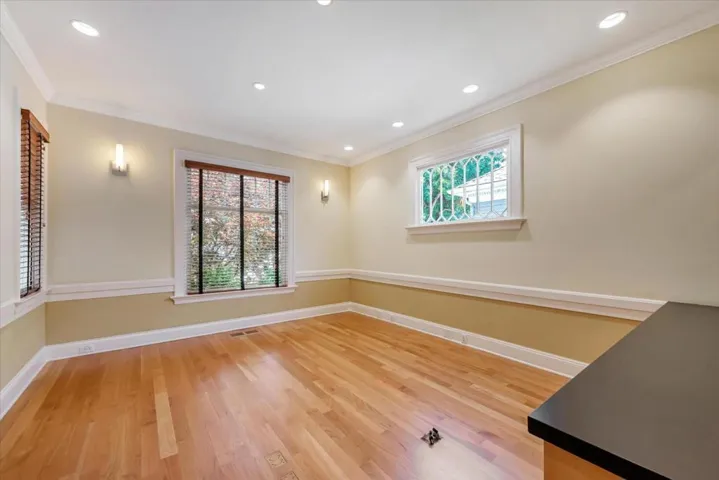 421423 Kipling Street, Palo Alto, California 94301