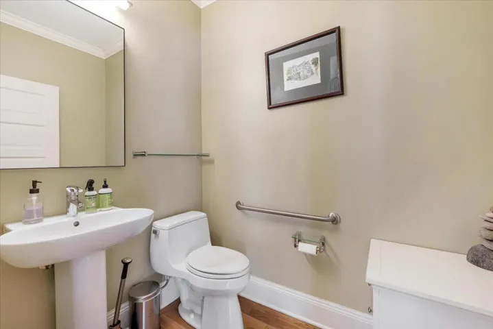 421423 Kipling Street, Palo Alto, California 94301