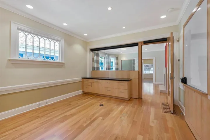 421423 Kipling Street, Palo Alto, California 94301
