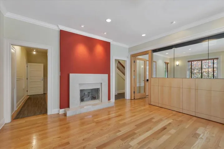 421423 Kipling Street, Palo Alto, California 94301