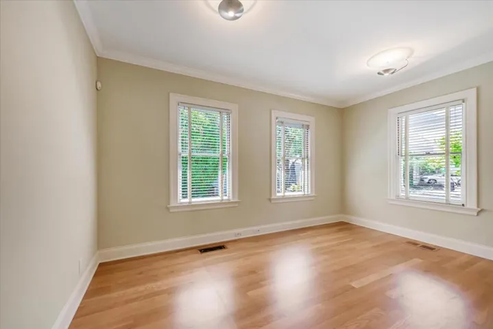 421423 Kipling Street, Palo Alto, California 94301