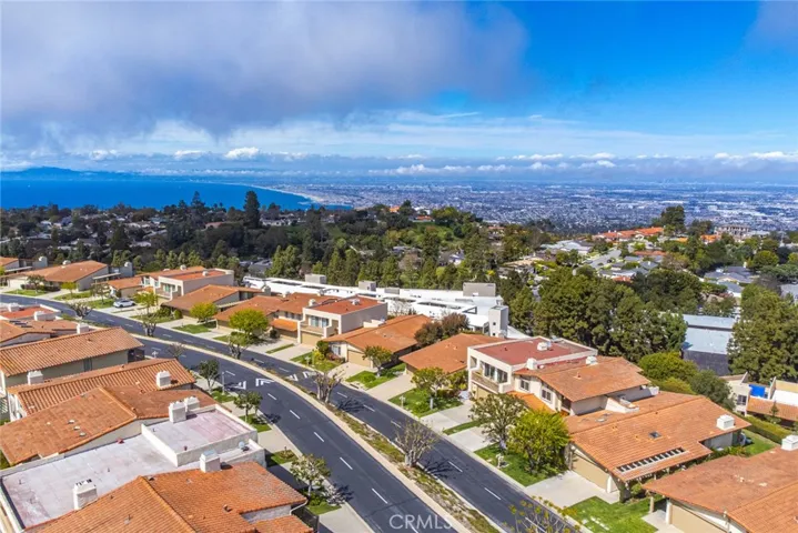 110 Hilltop Cir, Rancho Palos Verdes, California 90275