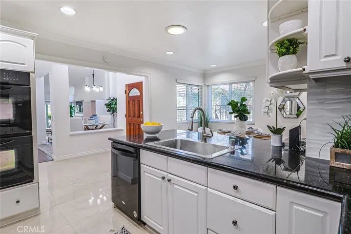 110 Hilltop Cir, Rancho Palos Verdes, California 90275
