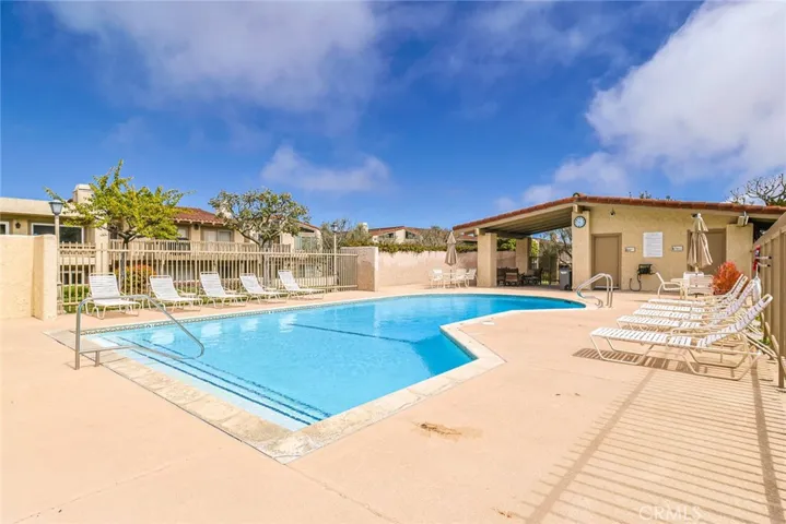 110 Hilltop Cir, Rancho Palos Verdes, California 90275