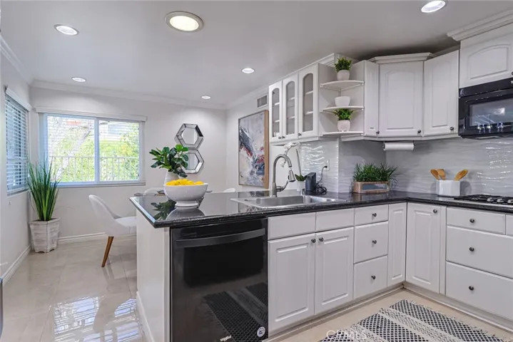 110 Hilltop Cir, Rancho Palos Verdes, California 90275
