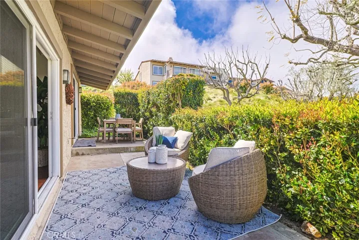 110 Hilltop Cir, Rancho Palos Verdes, California 90275