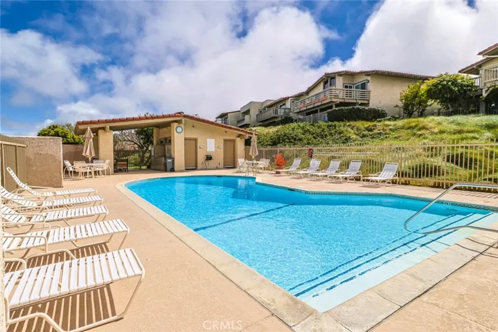 110 Hilltop Cir, Rancho Palos Verdes, California 90275