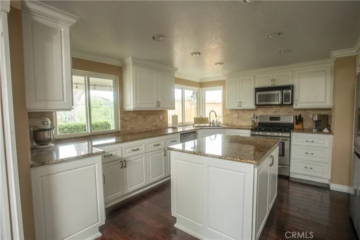 11741 Chadwick Road, Corona, California 92878