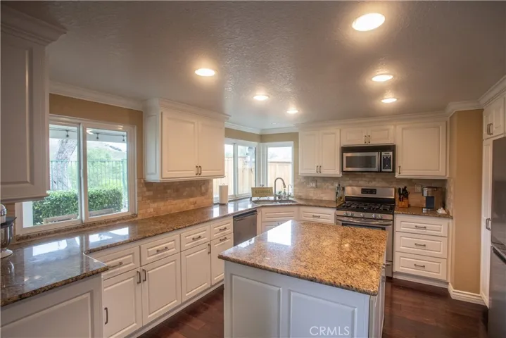 11741 Chadwick Road, Corona, California 92878