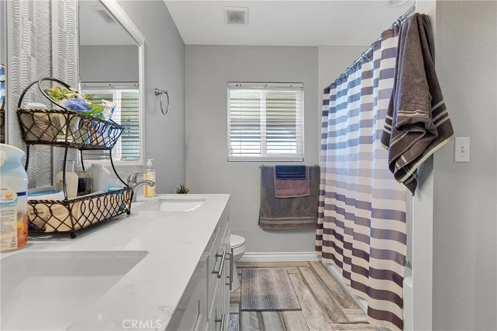 20045 Dale Evans Parkway, Apple Valley, California 92307 home-pic-32