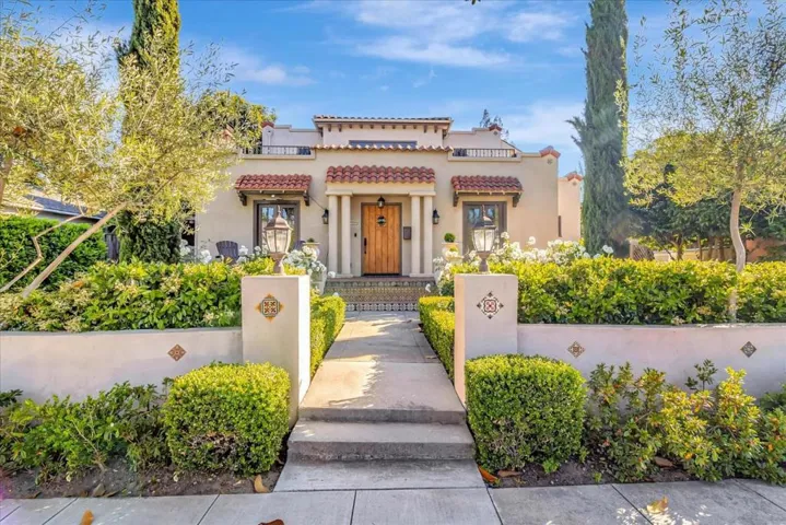 1568 Mariposa Avenue, Palo Alto, California 94306