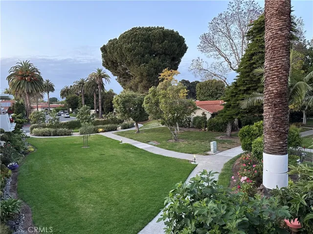 2060 Via Mariposa E. A, Laguna Woods, California 92637