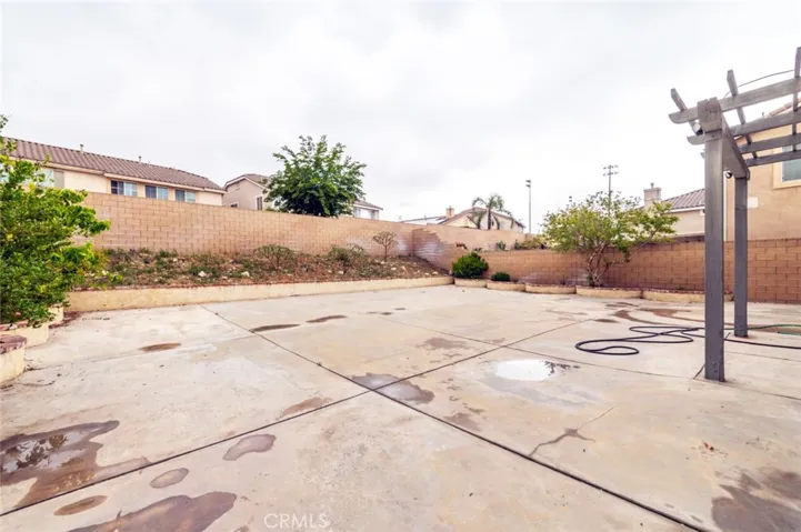 15958 Turtle Bay Place, Fontana, California 92336