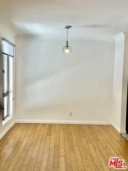 837 N West Knoll Drive 112, West Hollywood, California 90069 home-pic-14