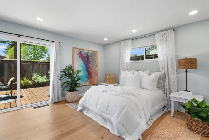 1025 Webster Street B, Santa Cruz, California 95062