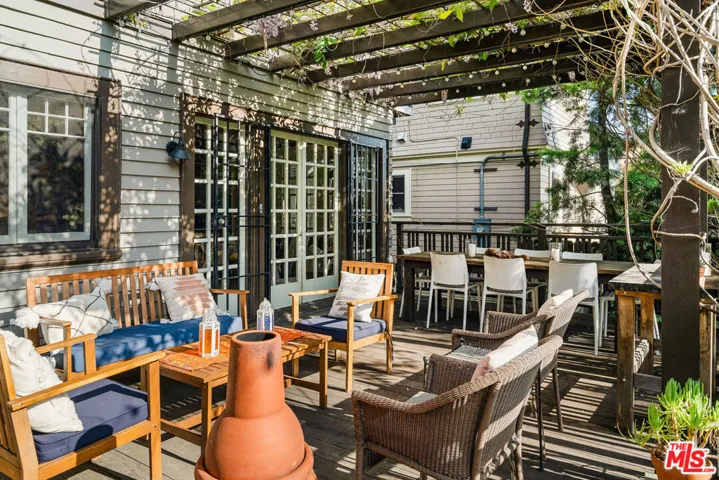 1805 S Hobart Boulevard, Los Angeles, California 90006