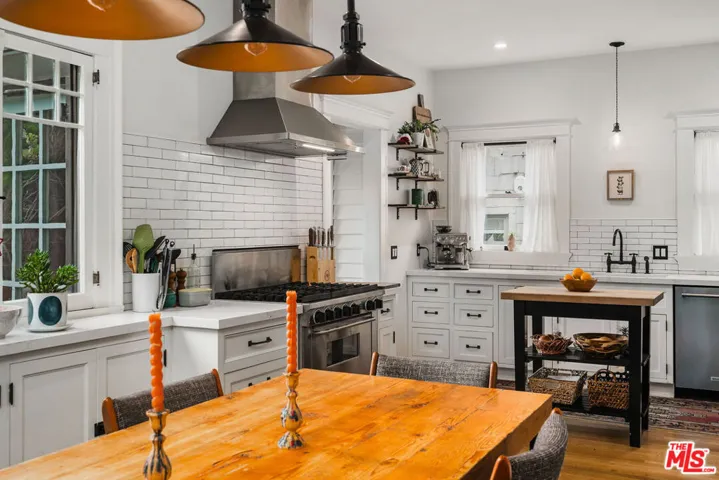 1805 S Hobart Boulevard, Los Angeles, California 90006