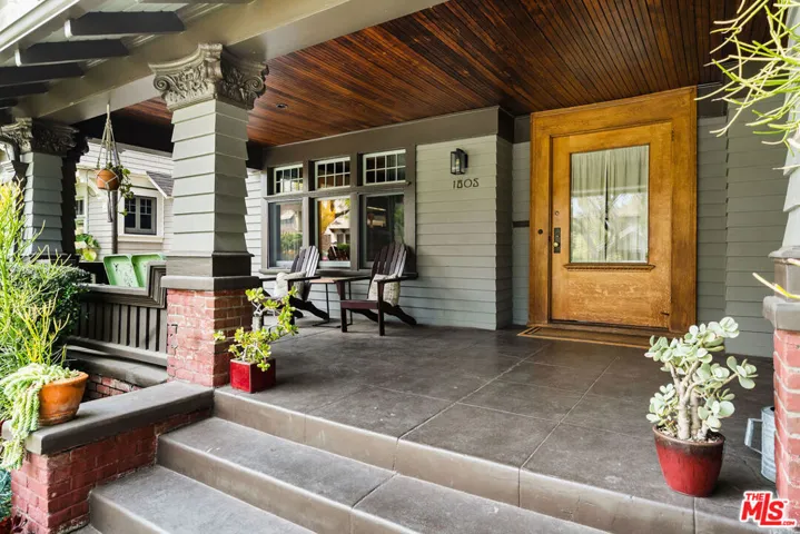1805 S Hobart Boulevard, Los Angeles, California 90006