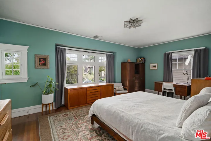 1805 S Hobart Boulevard, Los Angeles, California 90006