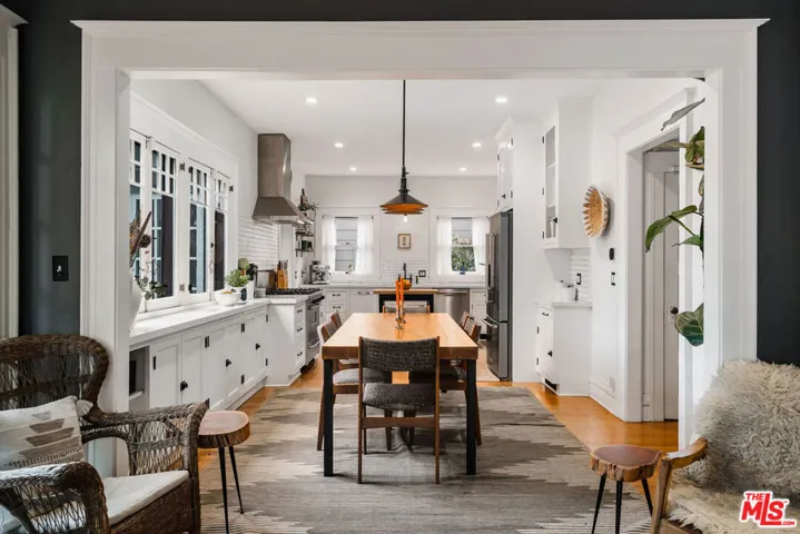 1805 S Hobart Boulevard, Los Angeles, California 90006