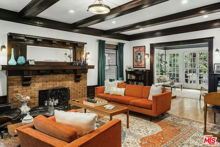 1805 S Hobart Boulevard, Los Angeles, California 90006
