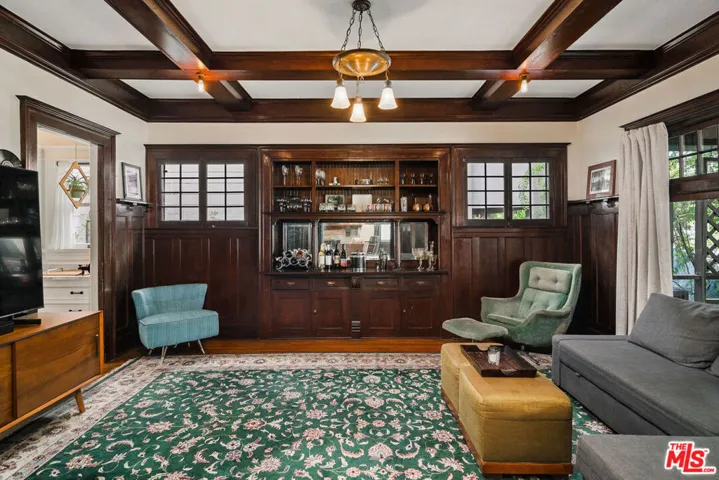 1805 S Hobart Boulevard, Los Angeles, California 90006
