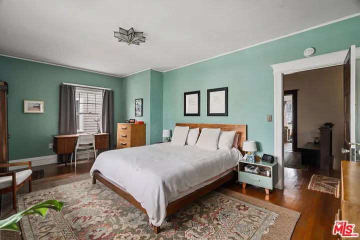 1805 S Hobart Boulevard, Los Angeles, California 90006