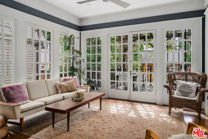 1805 S Hobart Boulevard, Los Angeles, California 90006