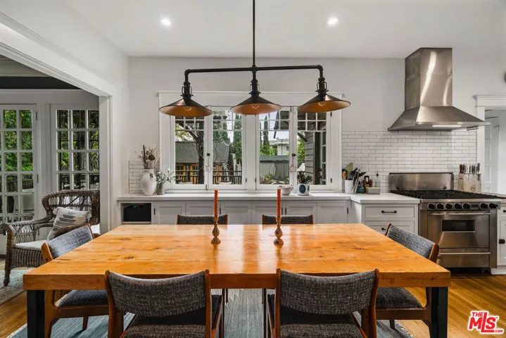 1805 S Hobart Boulevard, Los Angeles, California 90006