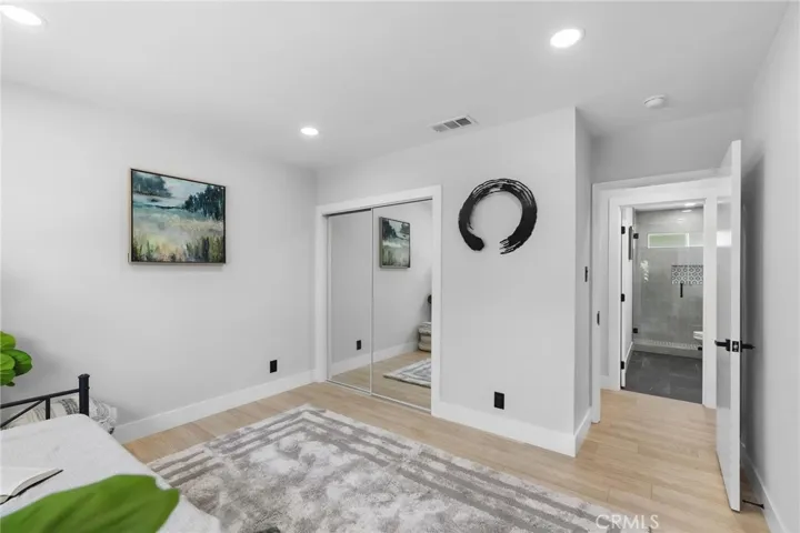 4925 Topeka Drive, Tarzana, California 91356
