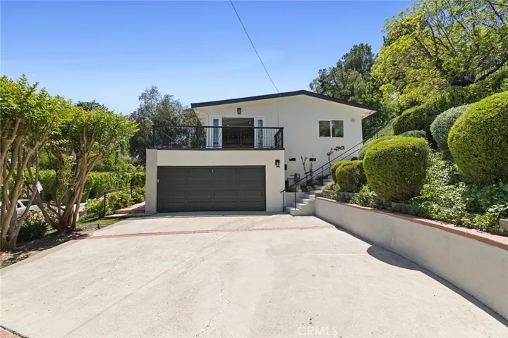 4925 Topeka Drive, Tarzana, California 91356