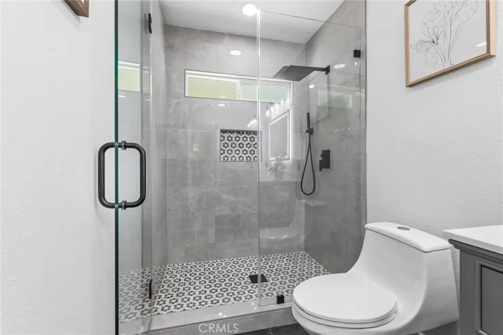 4925 Topeka Drive, Tarzana, California 91356