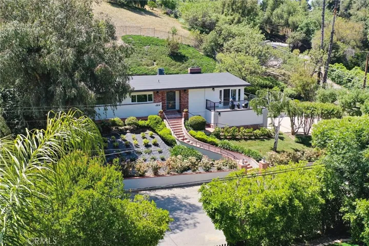 4925 Topeka Drive, Tarzana, California 91356