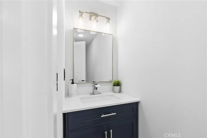 4925 Topeka Drive, Tarzana, California 91356