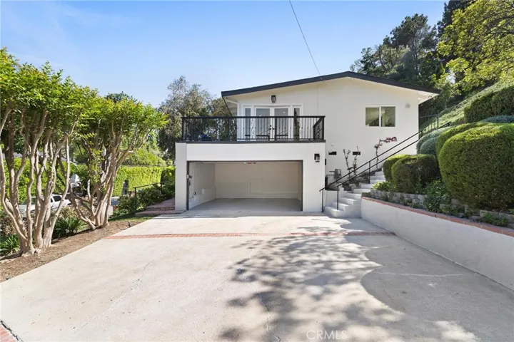 4925 Topeka Drive, Tarzana, California 91356