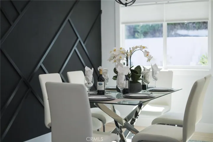 4925 Topeka Drive, Tarzana, California 91356