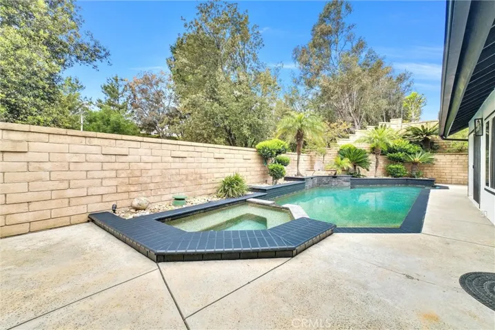 5555 Camino Tecate, Yorba Linda, California 92887
