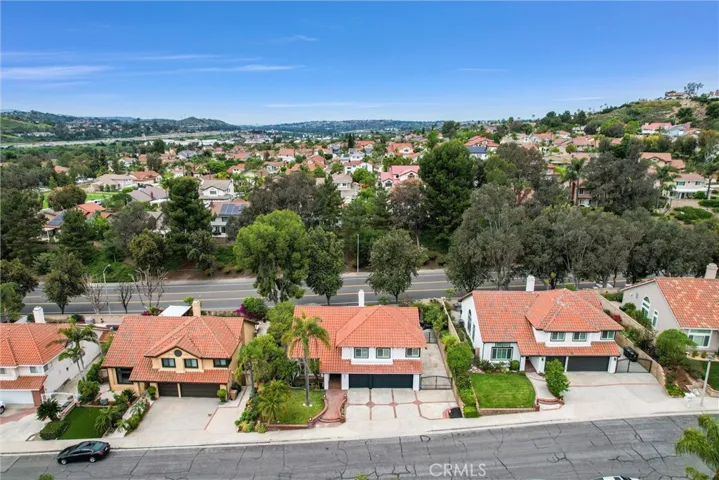 5555 Camino Tecate, Yorba Linda, California 92887