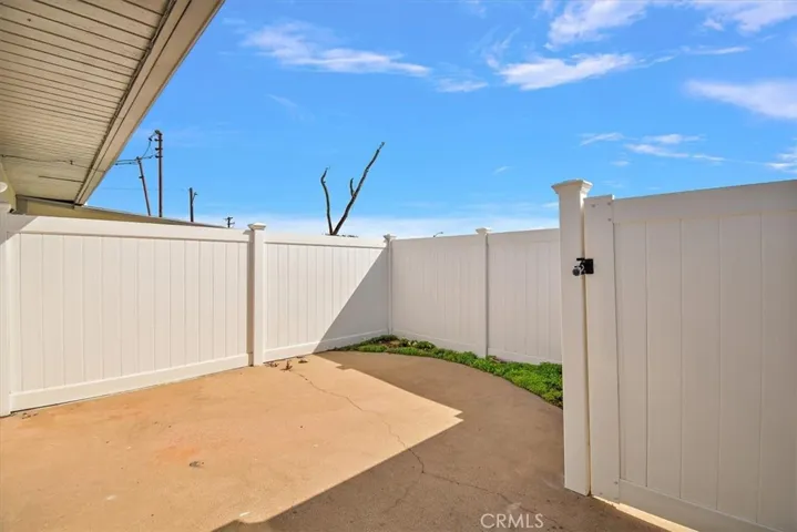 1220 Tennyson Street, Manhattan Beach, California 90266