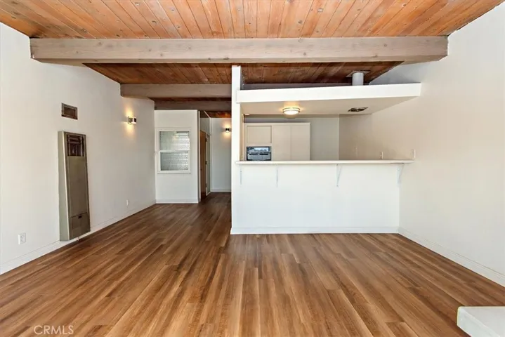 1220 Tennyson Street, Manhattan Beach, California 90266