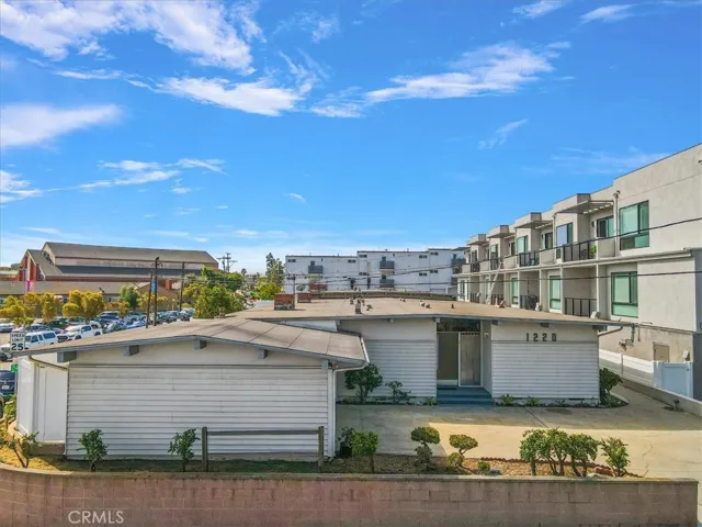 1220 Tennyson Street, Manhattan Beach, California 90266