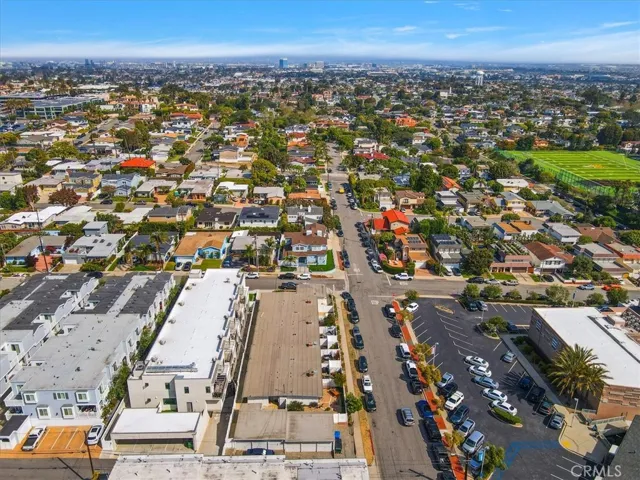 1220 Tennyson Street, Manhattan Beach, California 90266
