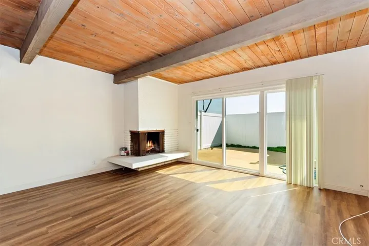 1220 Tennyson Street, Manhattan Beach, California 90266