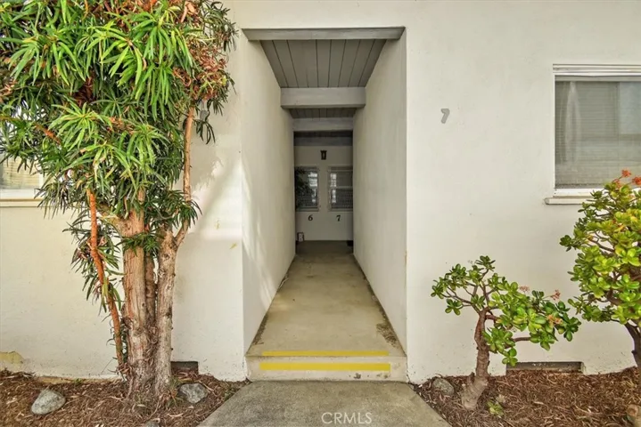 1220 Tennyson Street, Manhattan Beach, California 90266