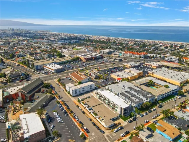 1220 Tennyson Street, Manhattan Beach, California 90266