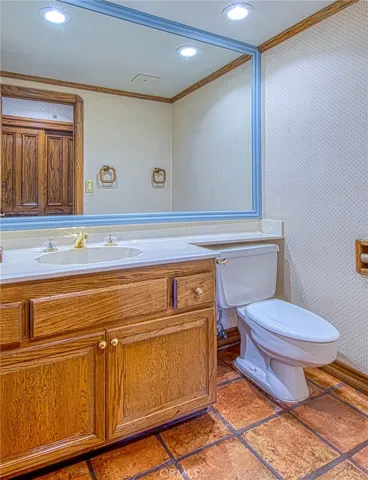 1212 Castlegate bathroom 3