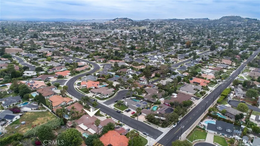 1212 Castlegate drone with surrounding area